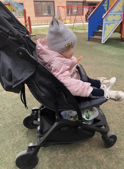 Коляска легкая собирается