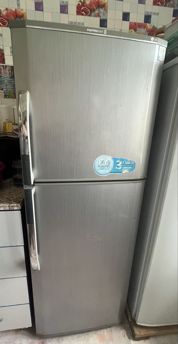 Продам холодильник LG , б/у