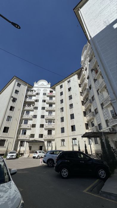 Qibray sentrda 1-etajda 5xonali kv sotiladi