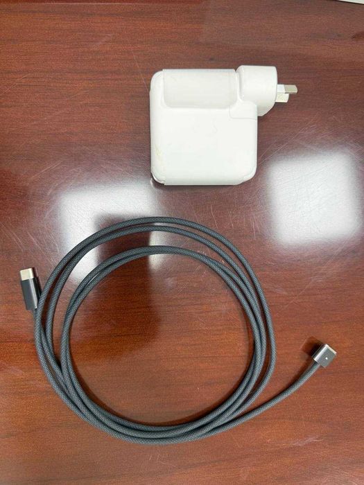 MacBook PRO 16GB/512