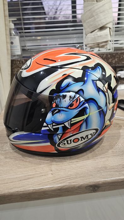 Каска suomy размер M