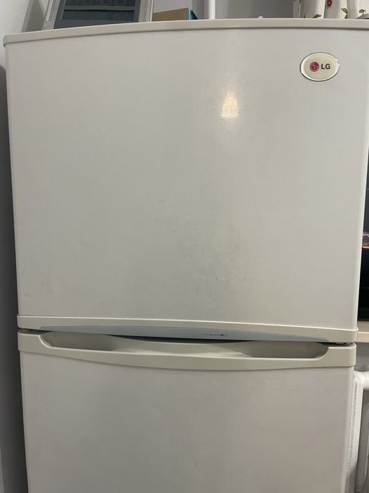 Продам холодильник