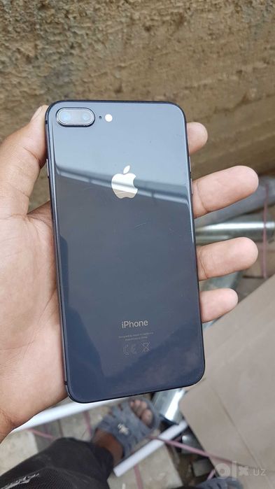 Iphone 8+ cha  oynasi alishgan pasda sal kornmas singan ji bor oynasda