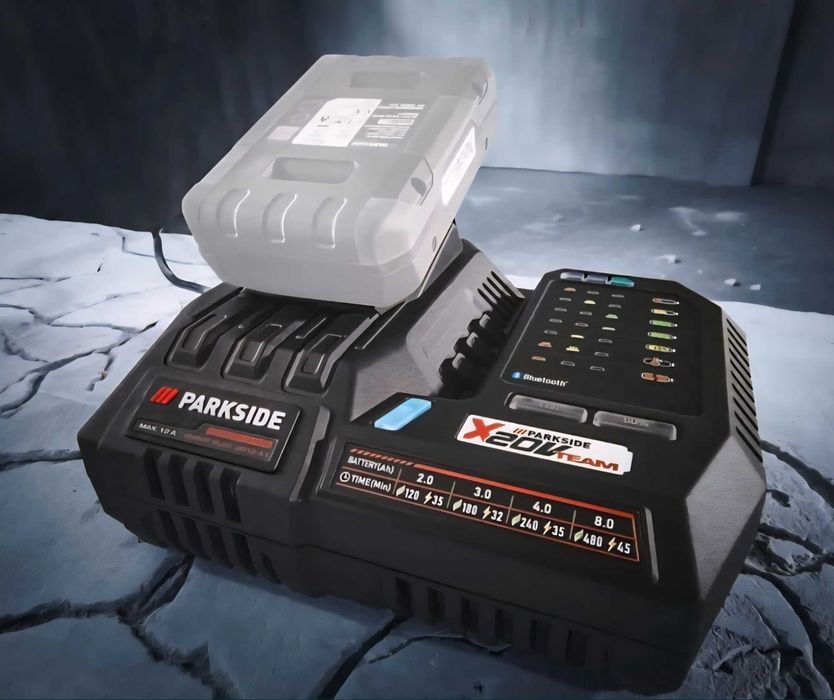 Statie de încarcare/ incarcator smart PARKSIDEE