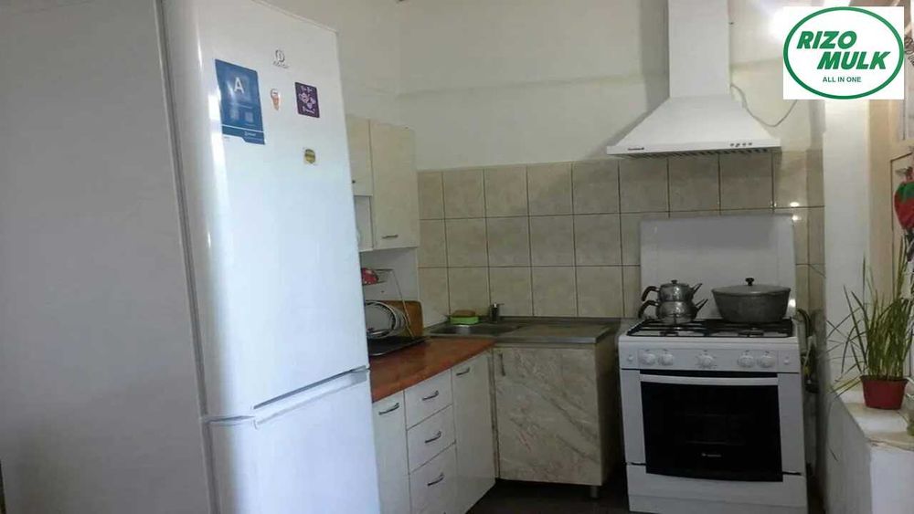 Учтепа тумани Литературнийда ховли сотилади. NR494/54