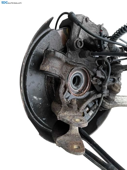 Fuzeta Dreapta Spate cu Rulment si Senzor ABS Volkswagen Touareg 7L 3.0 TDI BUN BKS CASA CASB CASC 2003 - 2010 Cod 7L0501201B [B4741]
