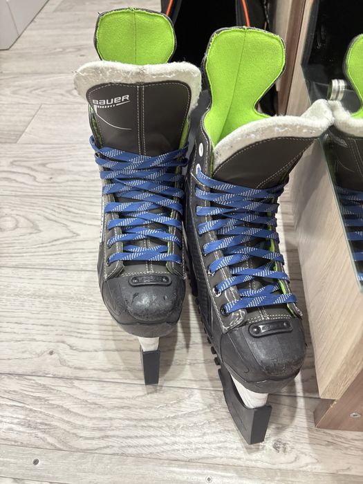 Продам коньки Bauer Xls