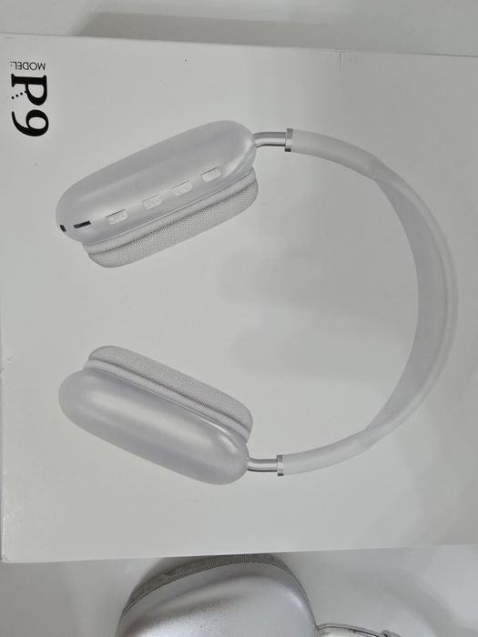 Наушники новые !!