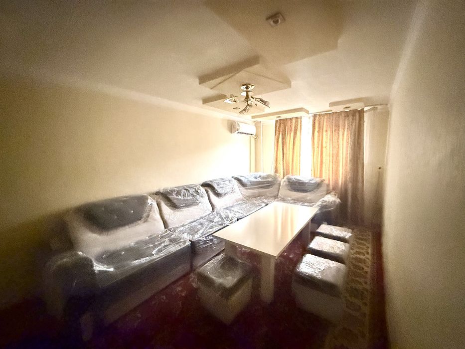 Мархабо.Сдаётся 3х комнатная квартира.14-Школа