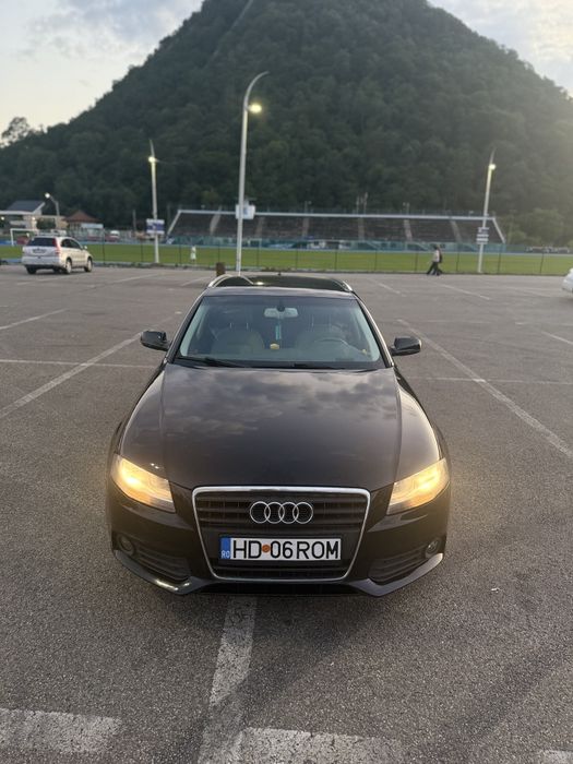 Vând audi a4 b8 2010
