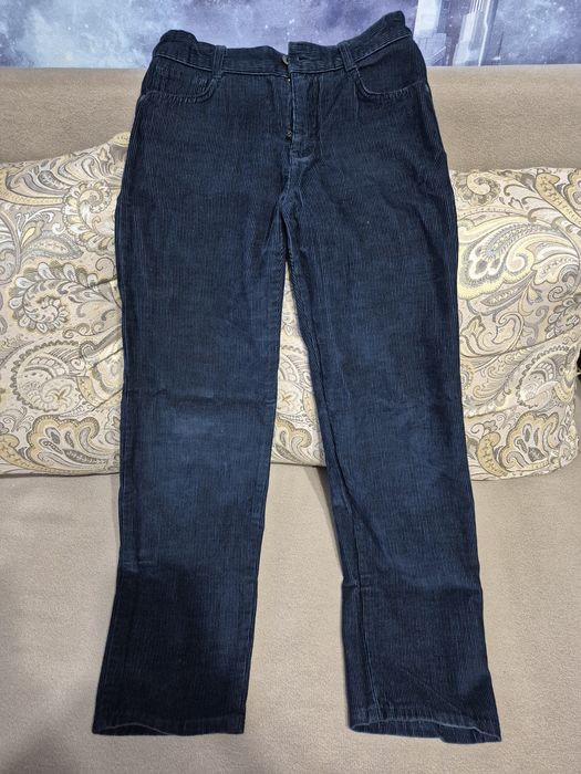 За всё  3500 вещи на мальчика.