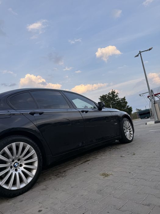 BMW Seria 7 2009 — imagine 4