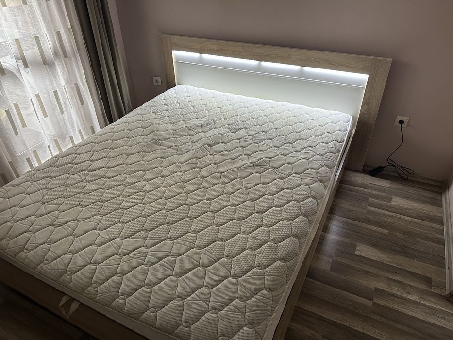 Спалня с повдигащ механизъм 160/200