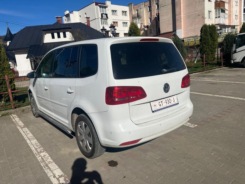 VOLKSWAGEN Touran 2015 — imagine 4