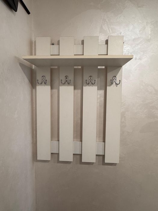 Обувница и вешалка