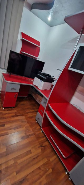 Vand mobila camera tineret plus cadou