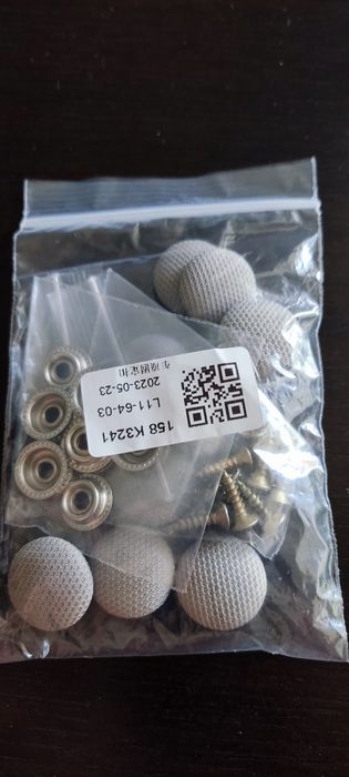 Фиксиращи елементи за увиснал таван 10бр различни цветове.