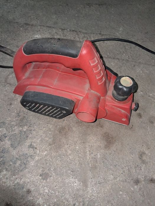 Электрический рубанок