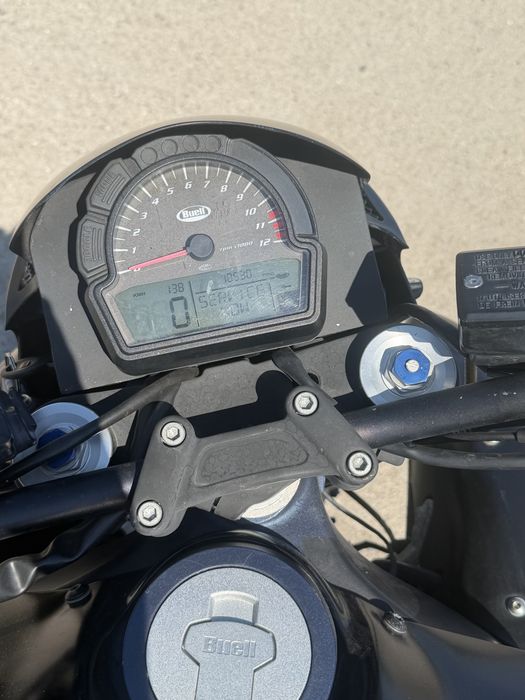 Buell 1125R – 4.500 € ușor negociabil  Vând Buell 1125R, o motocicletă cu personalitate, putere și un design aparte