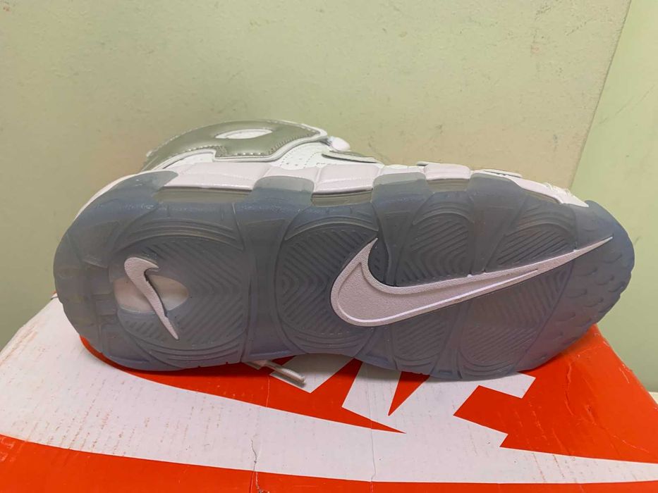 Нови оригинални дамски маратонки Nike Air max Uptempo 38 номер