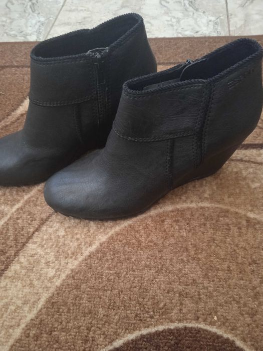 Есенни обувки 37 номер нови