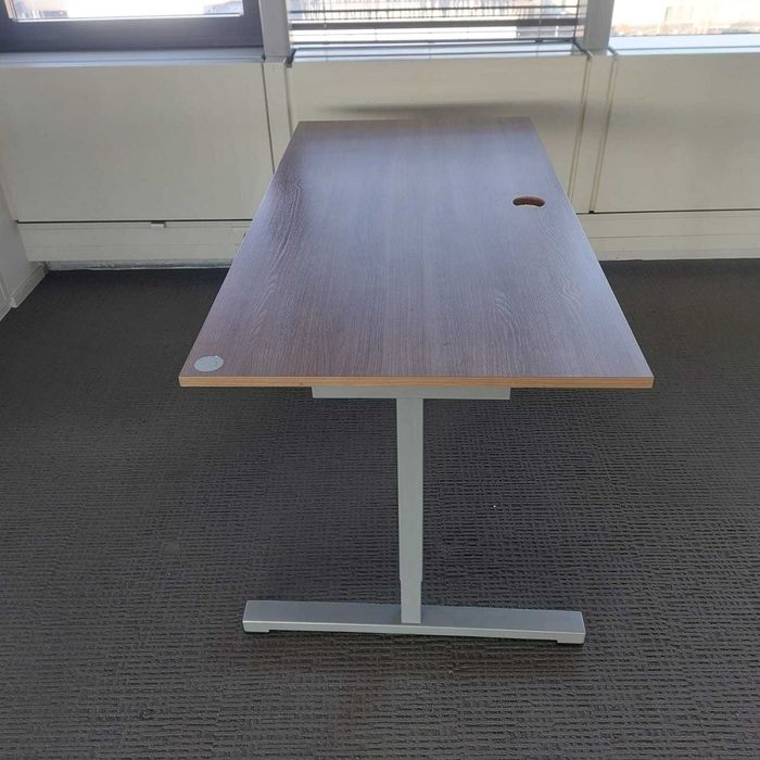 Birou reglabil pe înălțime, blat diverse dimensiuni