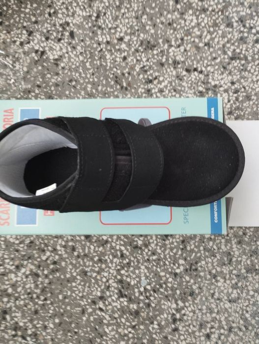 Следоперативна обувка размер М (39-40)