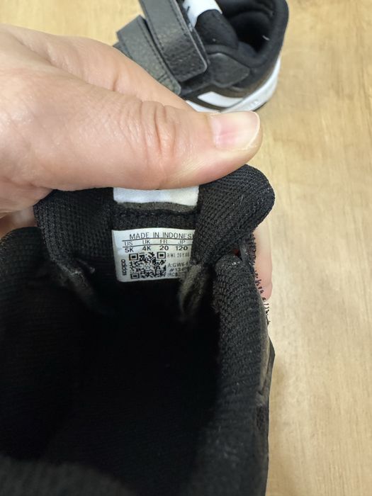 Кроссовки детская