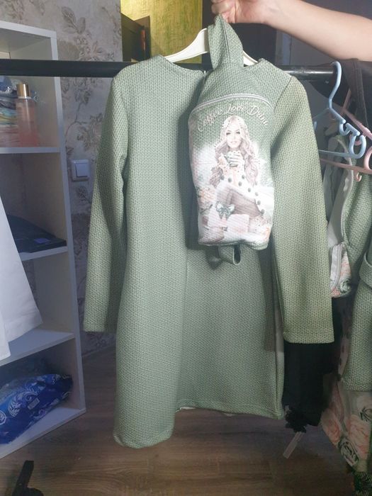 Продам платье на девочку