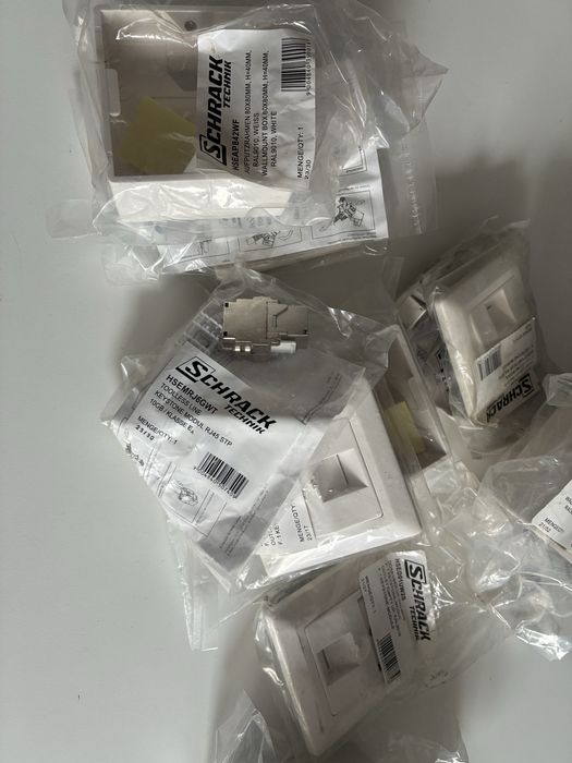 5 seturi Schrack priza, doza si modul RJ45 ecranat Cat 6