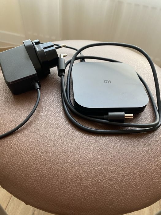 Приставка смарт для телевизора Xiaomi тв бокс