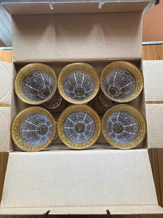 Набор бокалов для стола