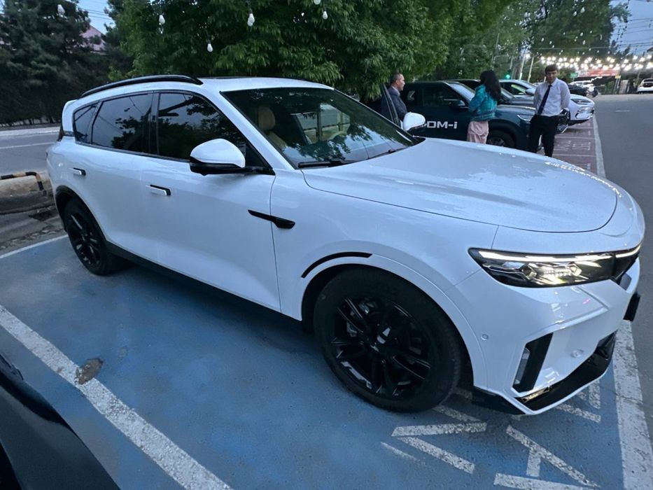 Voyah Free 2024 — 2