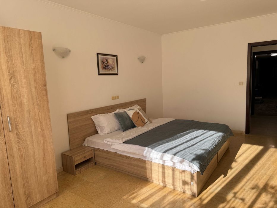 Дава се под наем Двустаен апартамент в Несебър - 108 кв.м за 561 € - Снимка #2