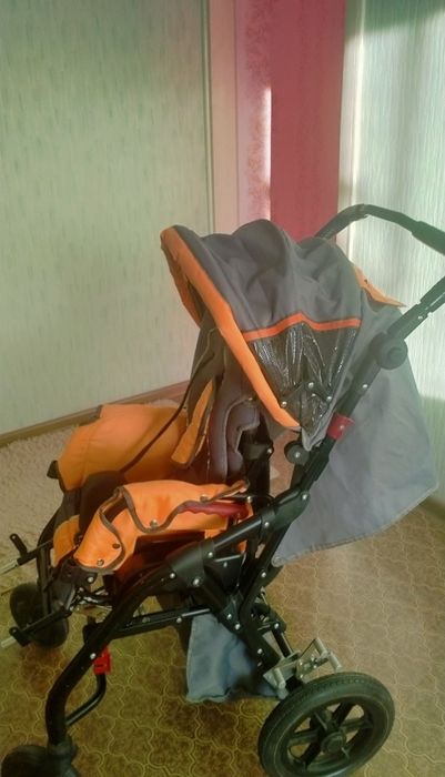 Инвалидная коляска для дома и улицы