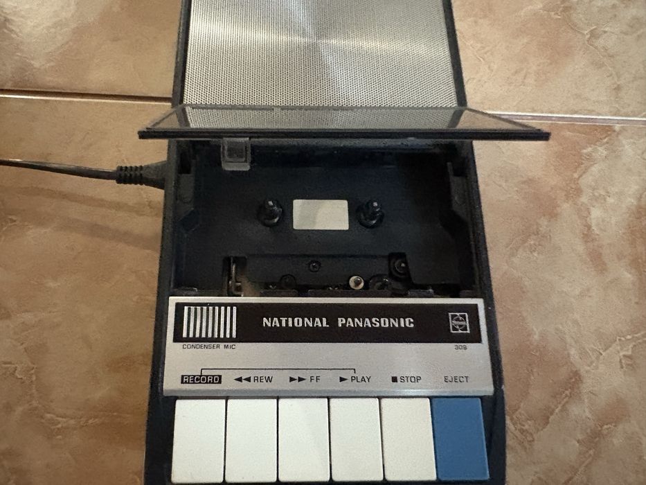 Castofon portabil National Panasonic RQ-309S anii 70