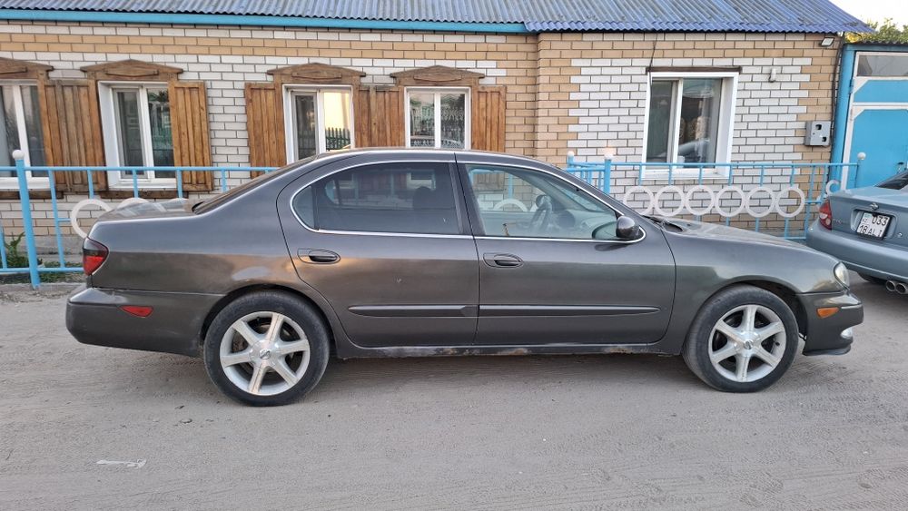 Продам ниссан максима