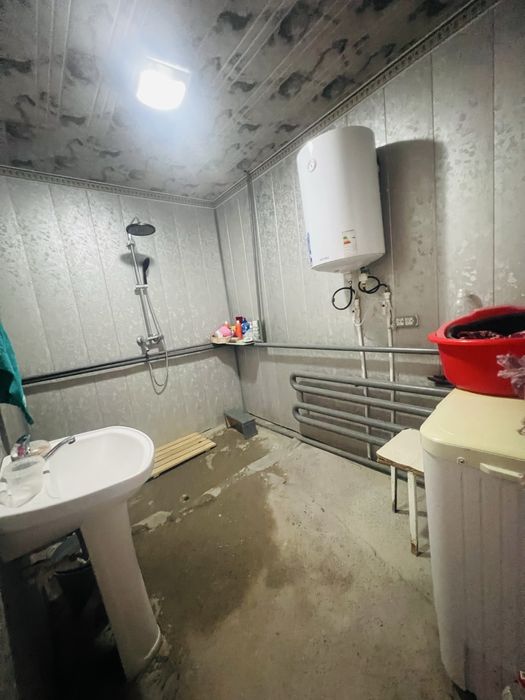 Hovli sotiladi yangi imorat