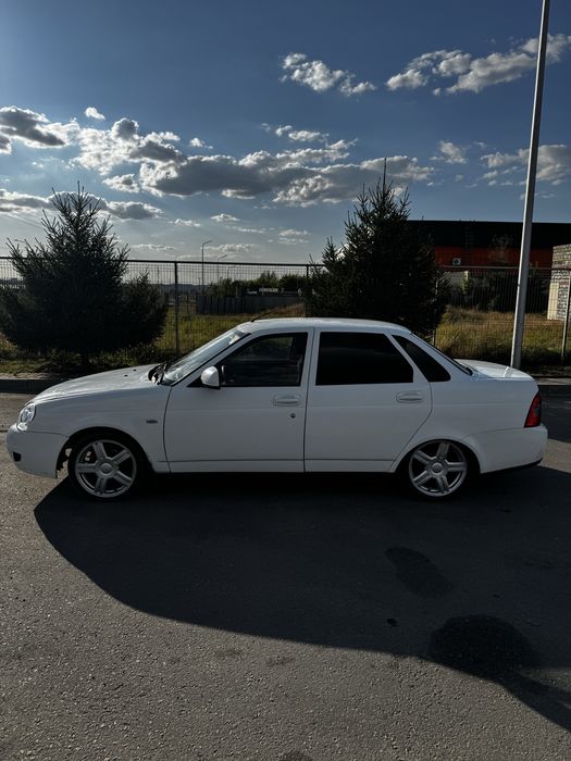 Продам приору 2