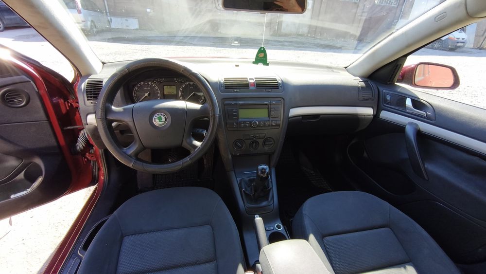 Skoda Octavia 2 1.6 benzina