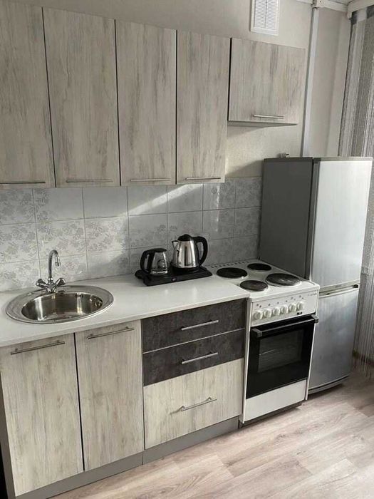 Cдаю на проспекте Абая квартиру