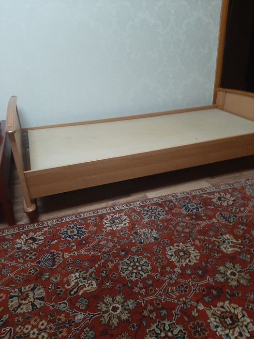 Подростковая кровать продам