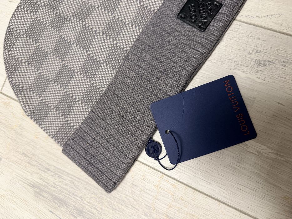 Caciula Louis Vuitton