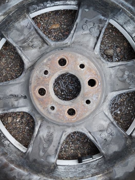 Диски R15. На Гольф 3. Не вареные.