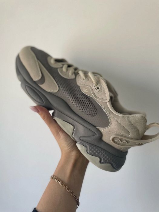 Продам adidas ozwego