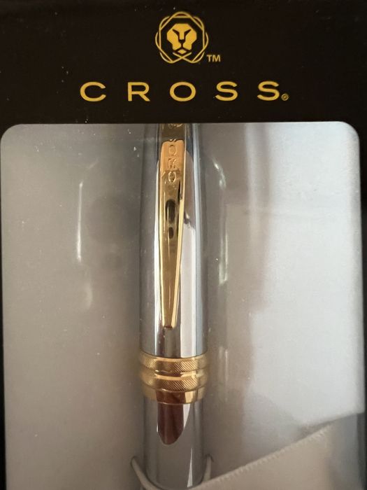 Stilou Cross.Produsul este nou sigilat.