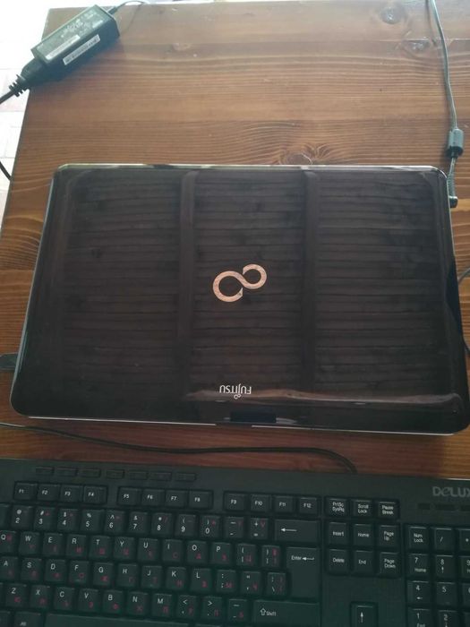 Laptop Fujitsu S6420