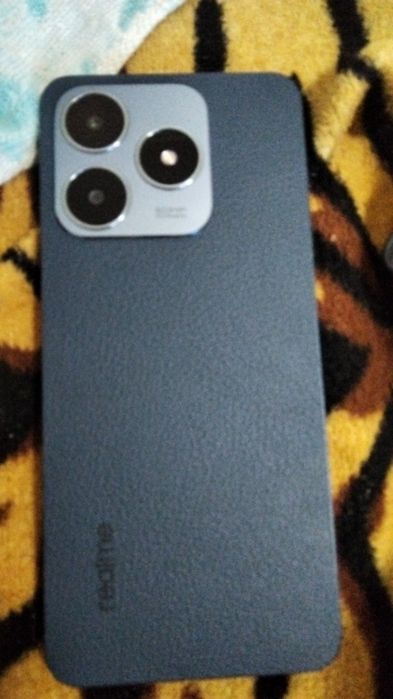 Realmi c63 8/256 идеальный