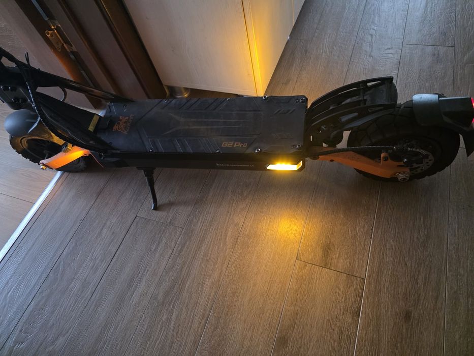 Vând trotineta electrica