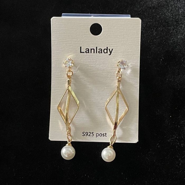 Абсолютно новые СЕРЕЖКИ